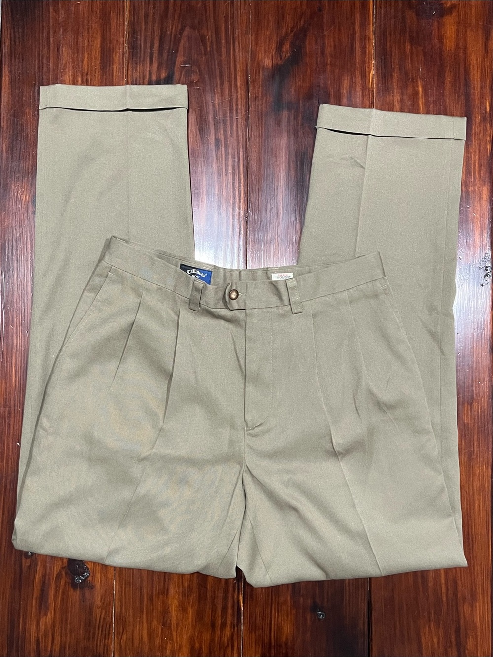 Callaway Golf Khaki Pleated Pants Men’s 33Wx34L